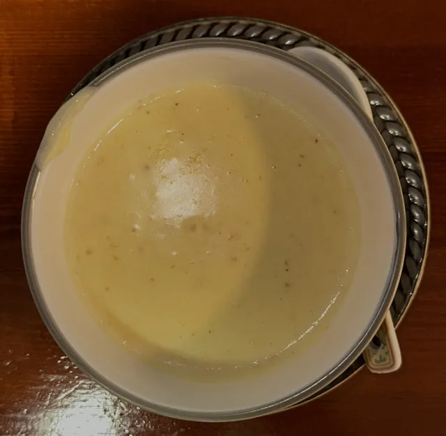 Portion Käse Soße